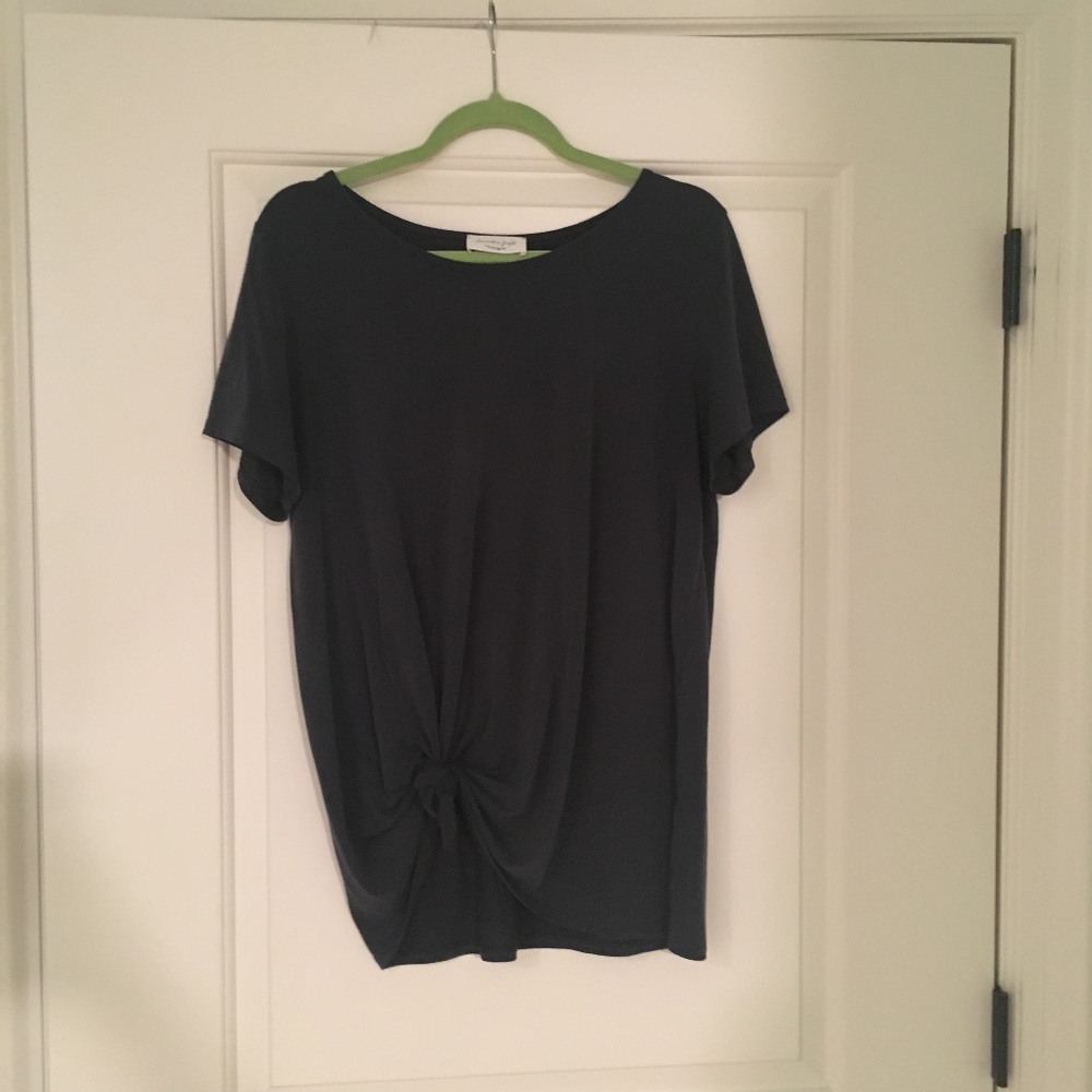 SUPER SOFT DARK NAVY BLUE FRONT KNOT T-SHIRT